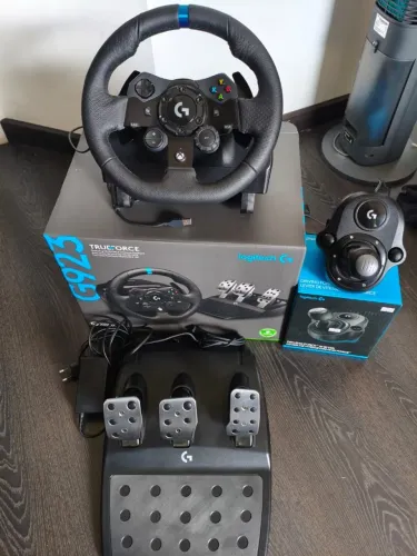 Volante Logitech G923 c/ câmbio - aceito cartão e trocas