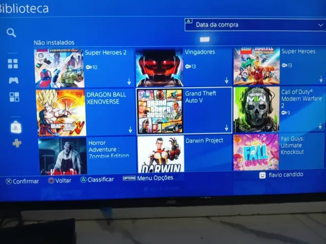 Vendo ps4 2 controles com garantia e vários jogos