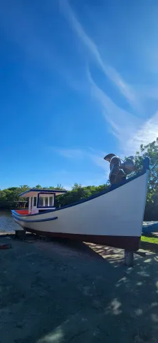 Barco bote chalupa motor mwm 4cc, envenenado 02/2026, parte elétrica nova.