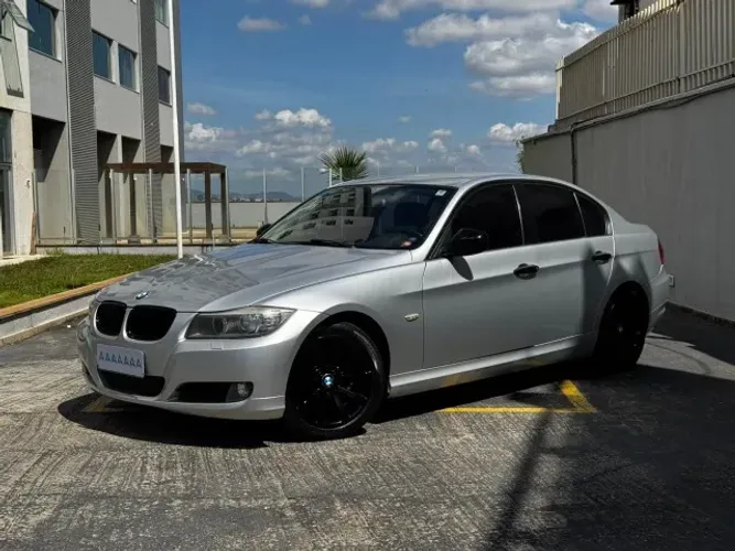 BMW 320I A 2011