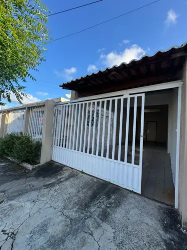 Oferta!! Casa 4/4 à venda em Candelária Natal/RN