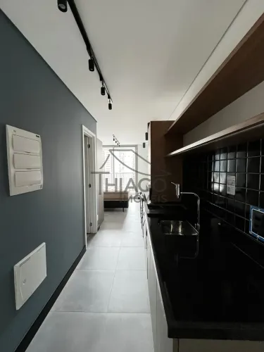 Studio novo com sacada e mobiliado de 25m² para locação, localizado no bairro do Tatuapé,
