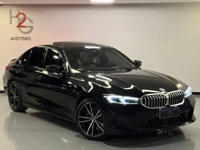BMW 320I A 2.0 TB M Sport Activeflex 16V 4P 2023