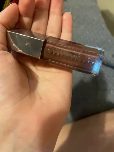 Gloss Labial Fenty Gloss Bomb Universal Lip Luminizer. Cor Rose Amber