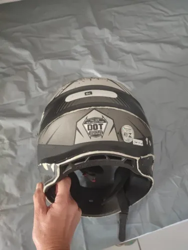 Capacete