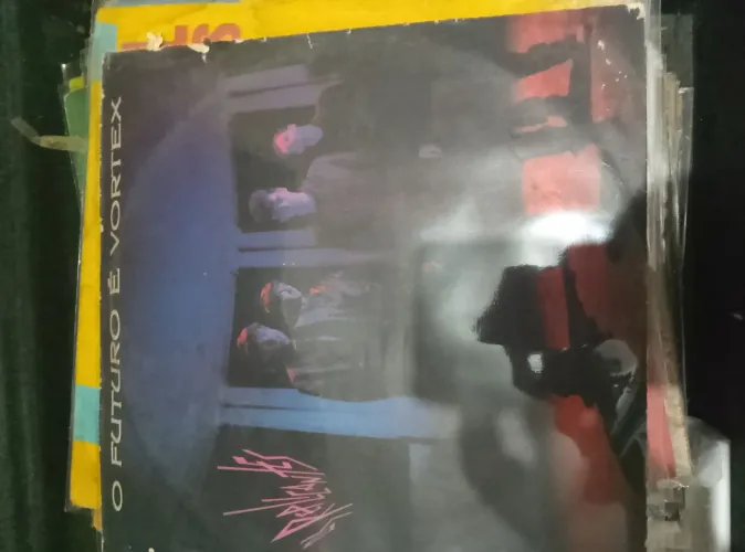 Vinil replicantes o futuro e vórtex 