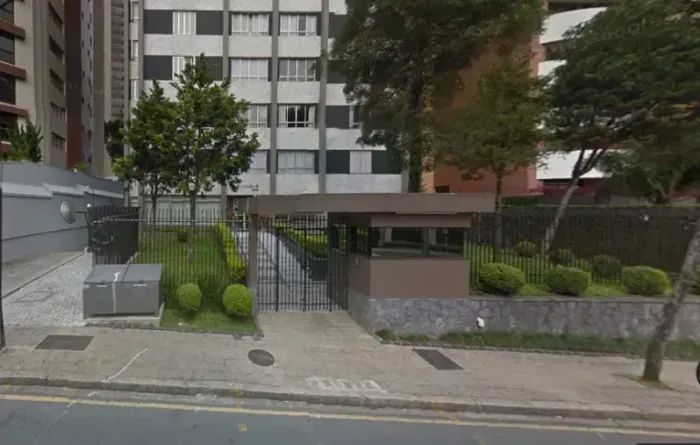 Imóvel para venda tem 108 metros quadrados com 3 quartos em Ahú - Curitiba - PR