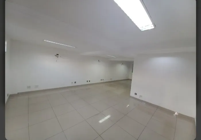 Salao comercial alugo . Ao lado da guaiba churrascaria .
