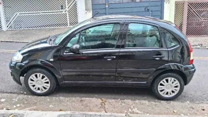 Citroen C3 GLX 1.4/ GLX Sonora 1.4 Flex 8V 5P 2011