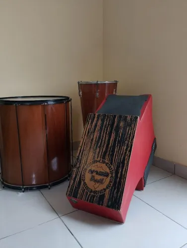Instrumentos Musicais