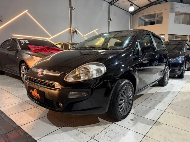 Fiat Punto Attractive 1.4 Fire Flex 8V 5P 2013