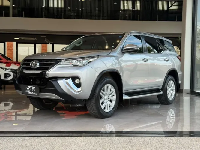 Toyota Hilux SW4 4X4 2.8 Diesel 2018