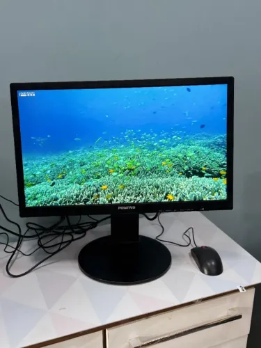 Monitor Positivo 22 Polegadas HDMI com Ajuste de Altura e Rotação - Sem Defeitos 