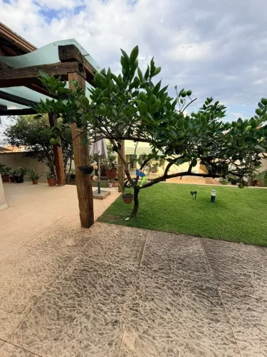 CASA NO DONA CLARA | 492 M² DE LOTE | QUINTAL COM FRUTÍFERAS | 3 VAGAS | SANTA ROSA