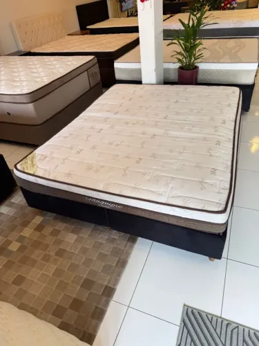 Colchão Queen ORTOBOM SEMINOVO - Entrego!