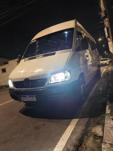 Mercedes-Benz Sprinter 413 Van Luxo 2.2 16 E 20L Dies 2008