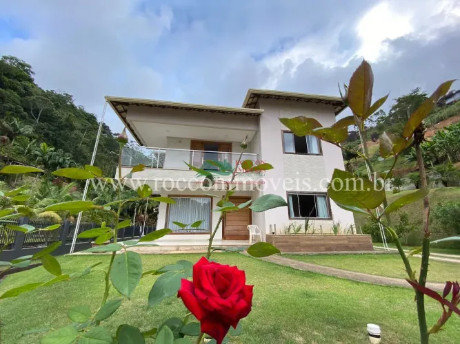 CASA A VENDA EM CONDOMINIO MARECHAL FLORIANO ES