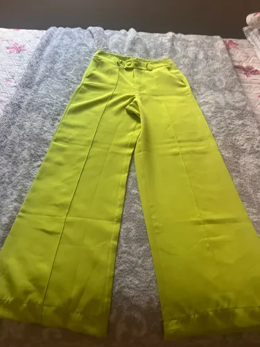 Roupas feminin diversas 