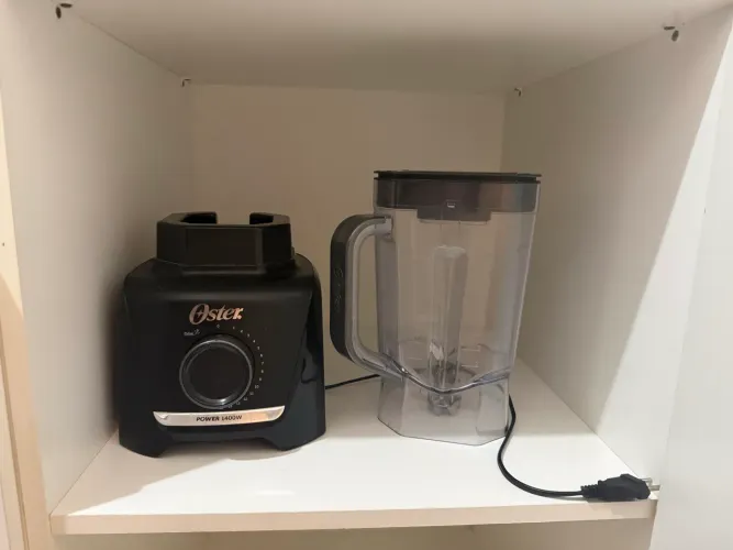 LIQUIDIFICADOR OSTER 15 VELOCIDADES