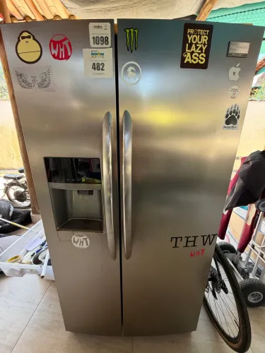 Vendo geladeira FRIGIDAIRE importada USA
