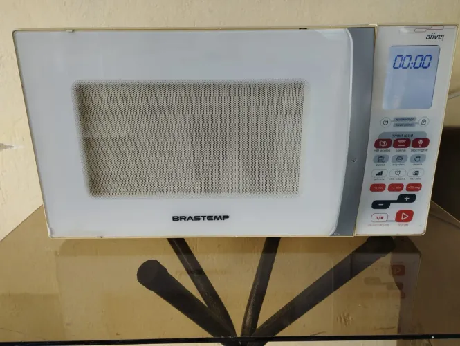 Microondas Brastemp de 30 litros