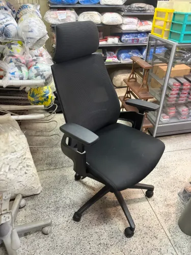 Cadeira de escritório grande Rivatti