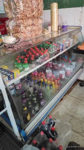 Vendo balcão refrigerado gelopar 220v funciona perfeitamente leia a descrição do anúncio.