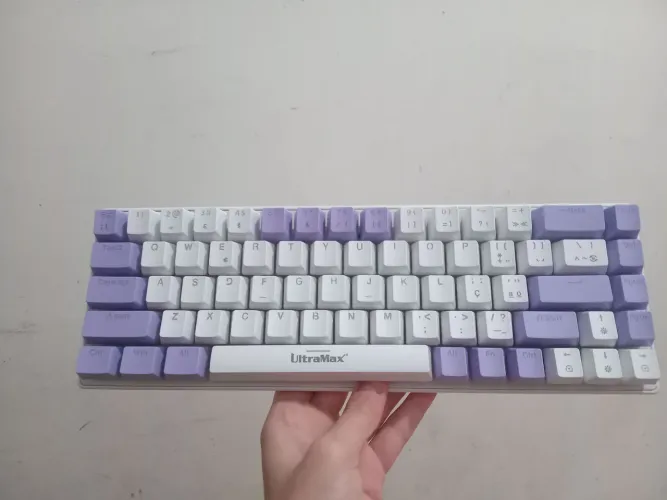 TECLADO MECANICO COM FIO SUWITCH VERMELHO 68 TECLAS