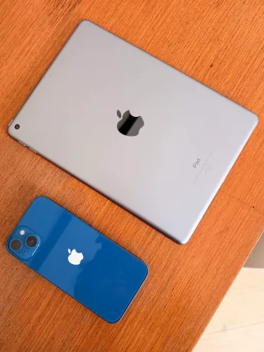 iphone 13 + iPad (5ª geração)