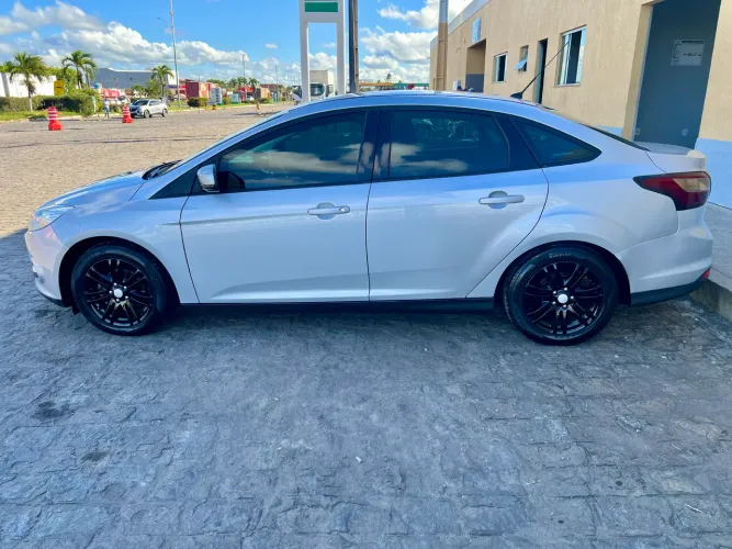 Ford Focus Sedan 2.0 16v/2.0 16V Flex 4P Aut. 2015