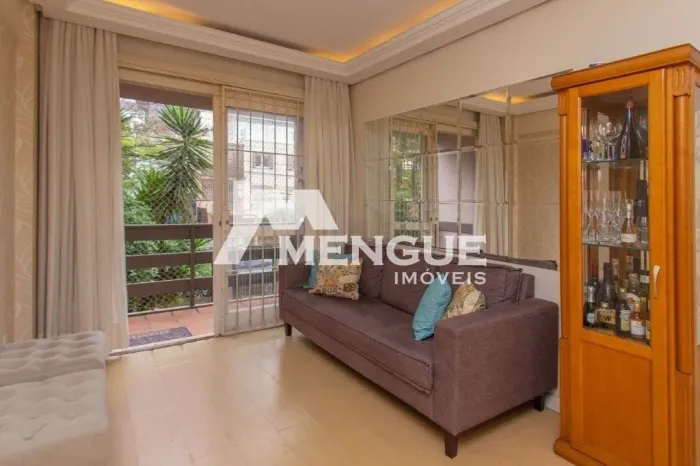 Apartamento com 2 quartos e 57m² em Auxiliadora, Porto Alegre.