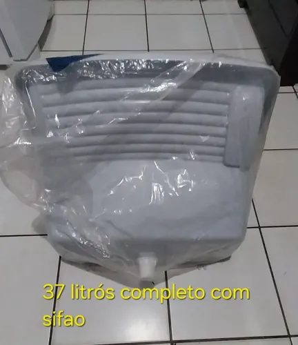 Tanque plástico 37 litros cinza