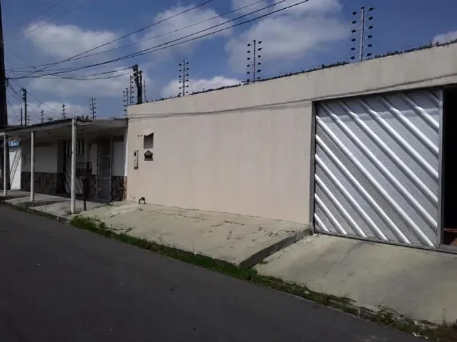 Aluga-se Casa Grande no Canaranas