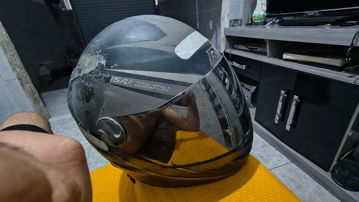Capacete usado