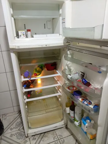 GELADEIRA USADA