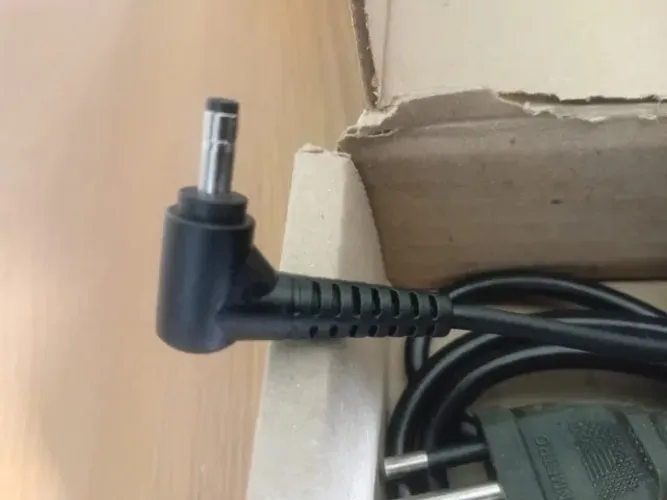 Fonte para notebook lenovo 3.25A 20v NOVA de fabrica c/ garantia