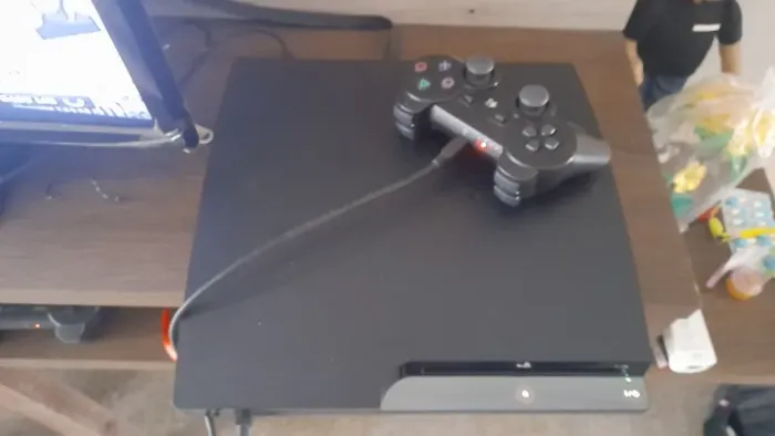 ps3 slim des/blo/que/a/do