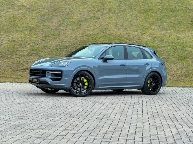 Porsche Cayenne E-hybrid 3.0 V6 462cv 2024