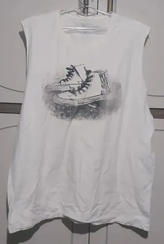 camiseta regata machao creme off white khelf