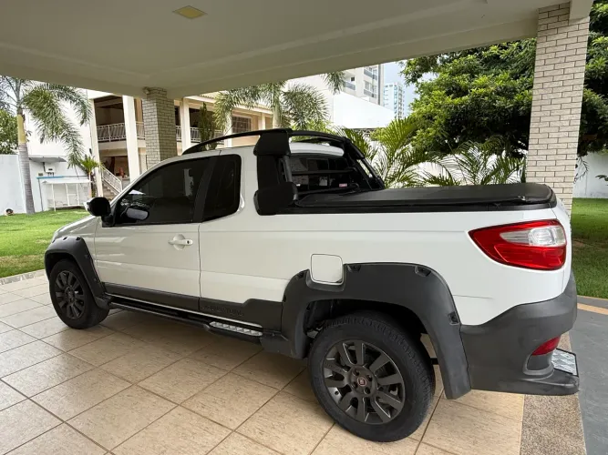Fiat Strada Adventure 1.8/ 1.8 Locker Flex CE 2017