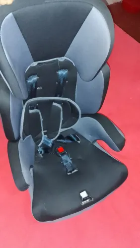 CADEIRA DE CRIANÇA PARA CARROS