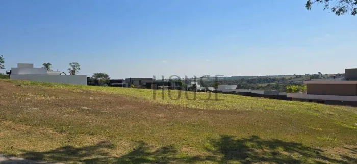 Terreno em Sorocaba, com 1.079m², à venda em condomínio de alto padrão Saint Patrick | TE1