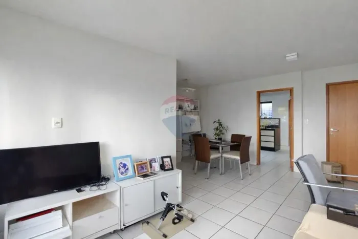 Apartamento na Torre, 03 quartos, 02 suítes, 88m², duas vagas de garagem