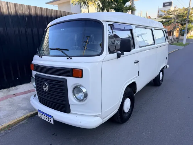 Volkswagen Kombi Standard 1.4 MI Total Flex 8V 2014
