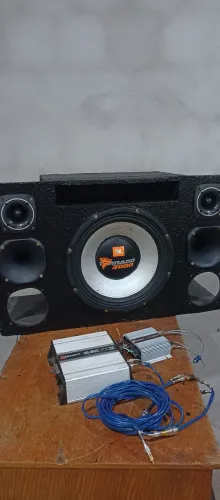 TORNADO DE 15 CORNETA JBL TARAMPS VALOR 1800