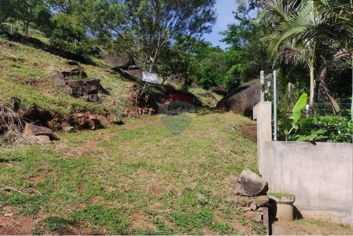 "Terreno de 4004m² a Venda em Fradinhos, Vitória-ES"