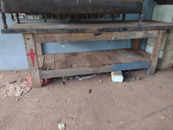 Bancada à venda r$ 600