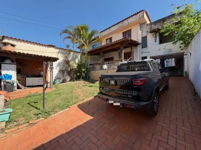 Casa com 3 dormitórios à venda, 112 m² por R$ 790.000,00 - Santa Amélia - Belo Horizonte/M