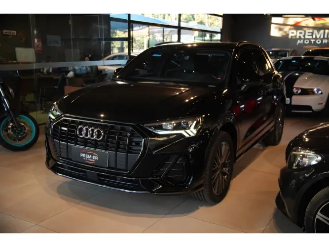 Audi Q3 Perf. Black 2.0 TFSI Tiptr. Quattro 2023