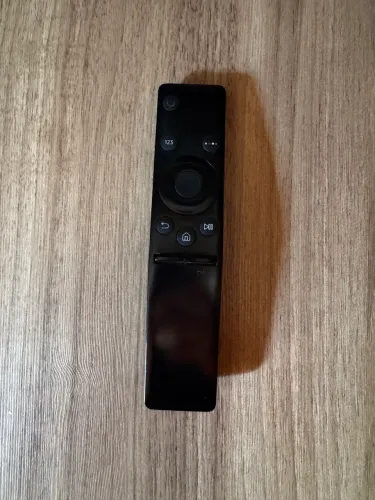 Controle Remoto Original Samsung para TV UN7100 - Com Defeito em um Botão